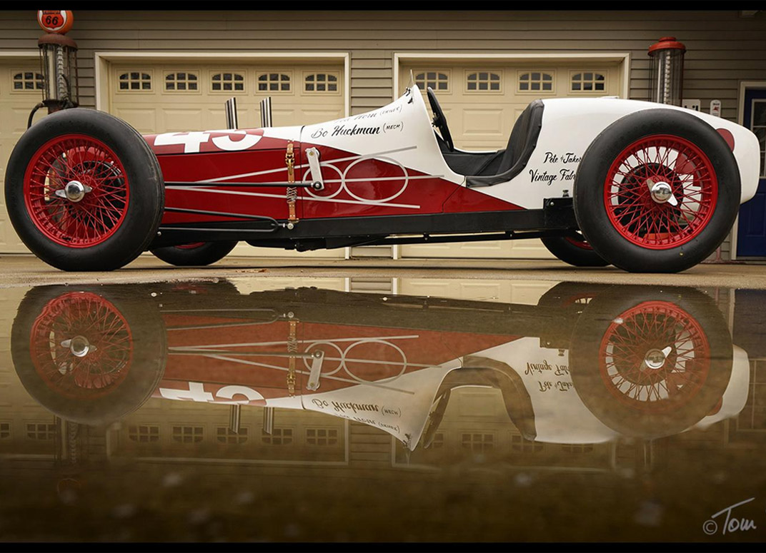 V8 red wheel.jpg