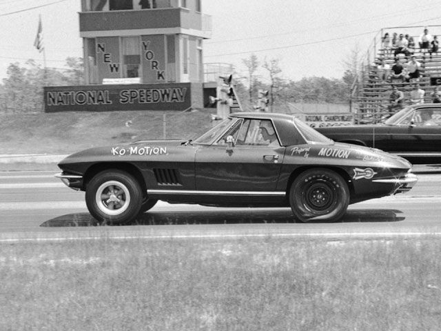 vemp_0201_06_z+1967_chevy_corvette_l88+side_shot.jpg