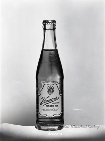 Vernors bottle c 1965.JPG