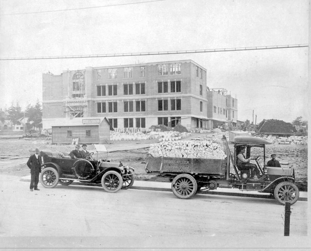 Victoria High School construction.jpg