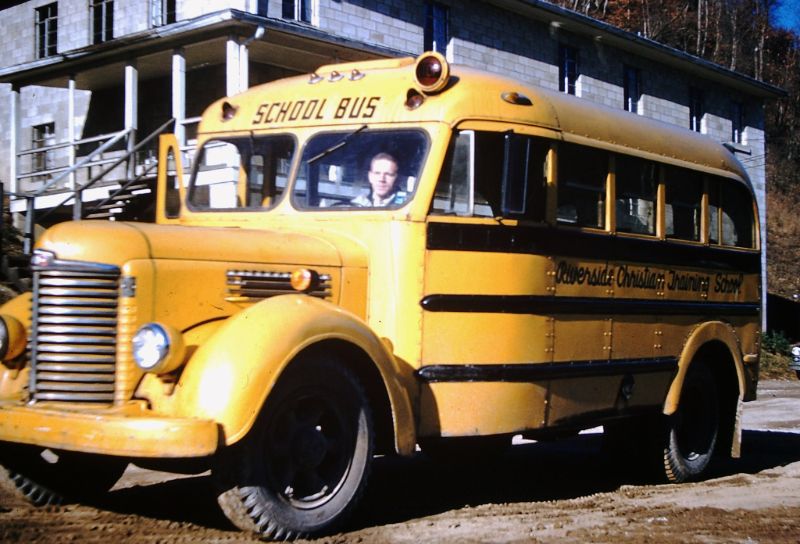 vintage-buses-7.jpg