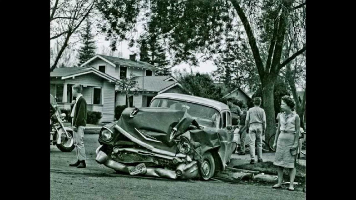 vintage car crash.jpg