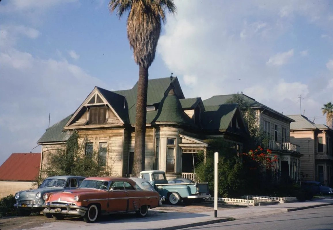 VINTAGE CARS (49A).jpg