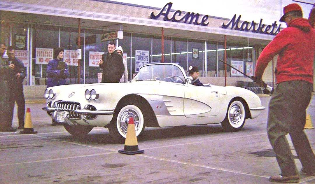 Vintage-Corvette.jpg