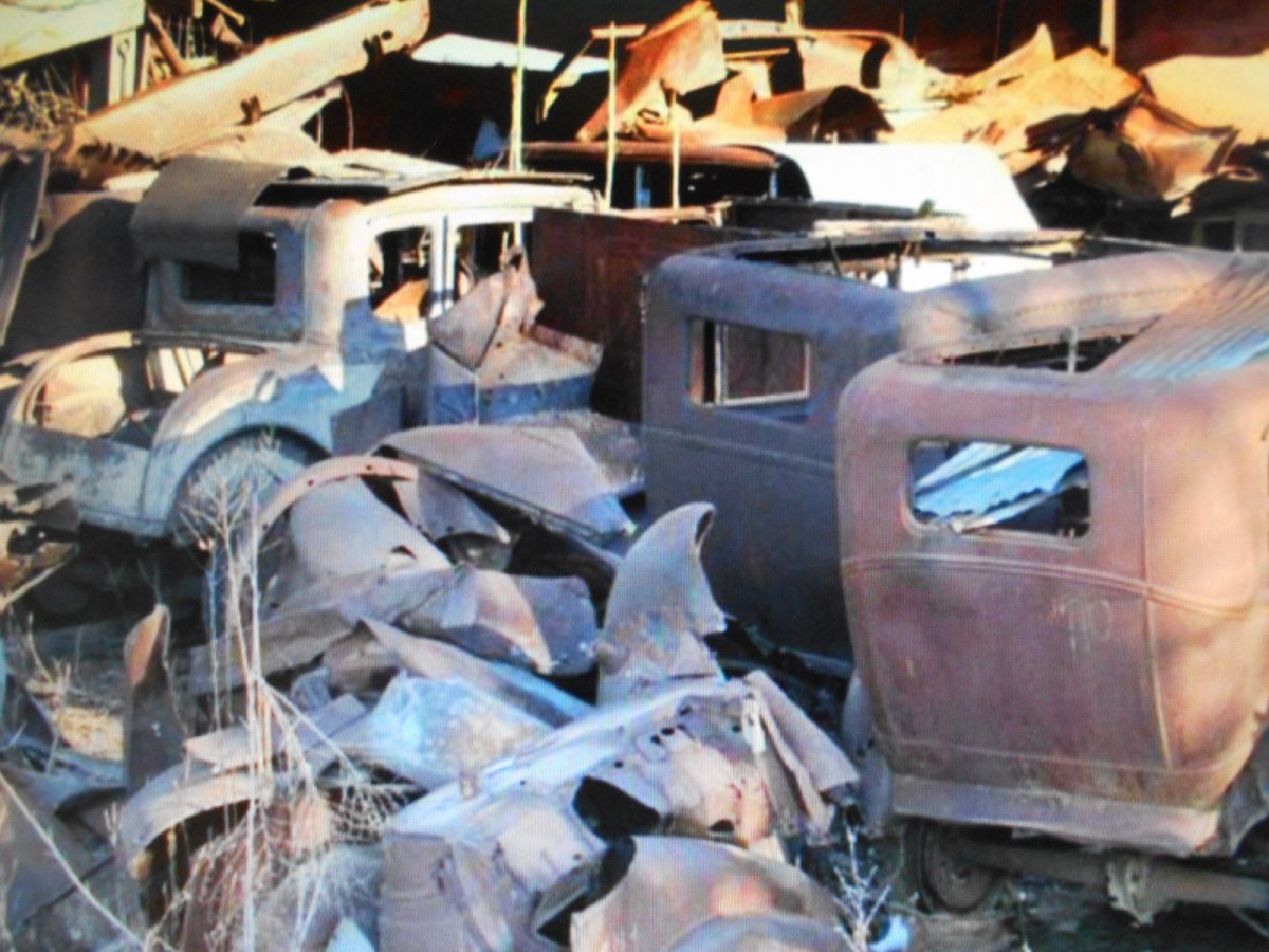 vintage junkyards 027.jpg