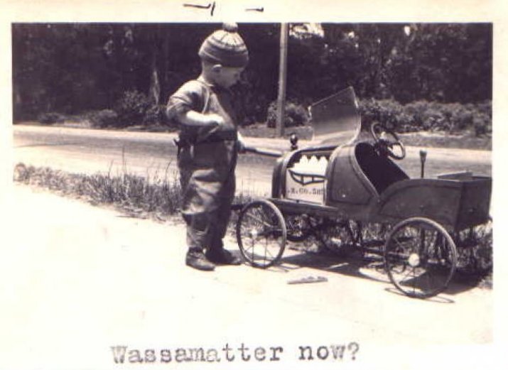 vintage pedal car (12).jpg