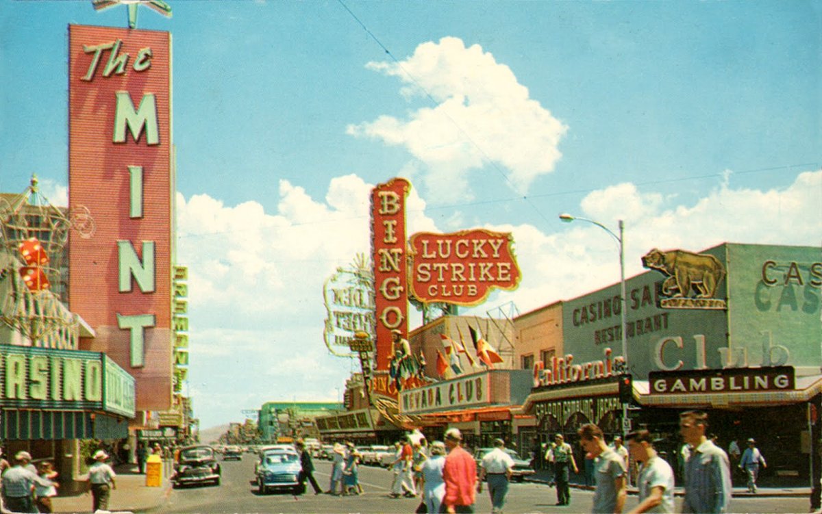 Vintage Photos of Las Vegas in the 1950s and 1960s (1).jpg