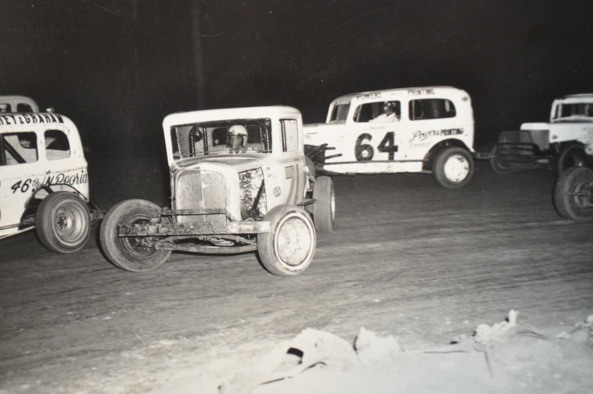 vintage racing pics for the hamb 030.JPG