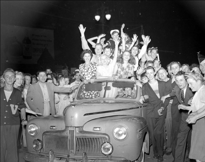 VJDay2.JPG