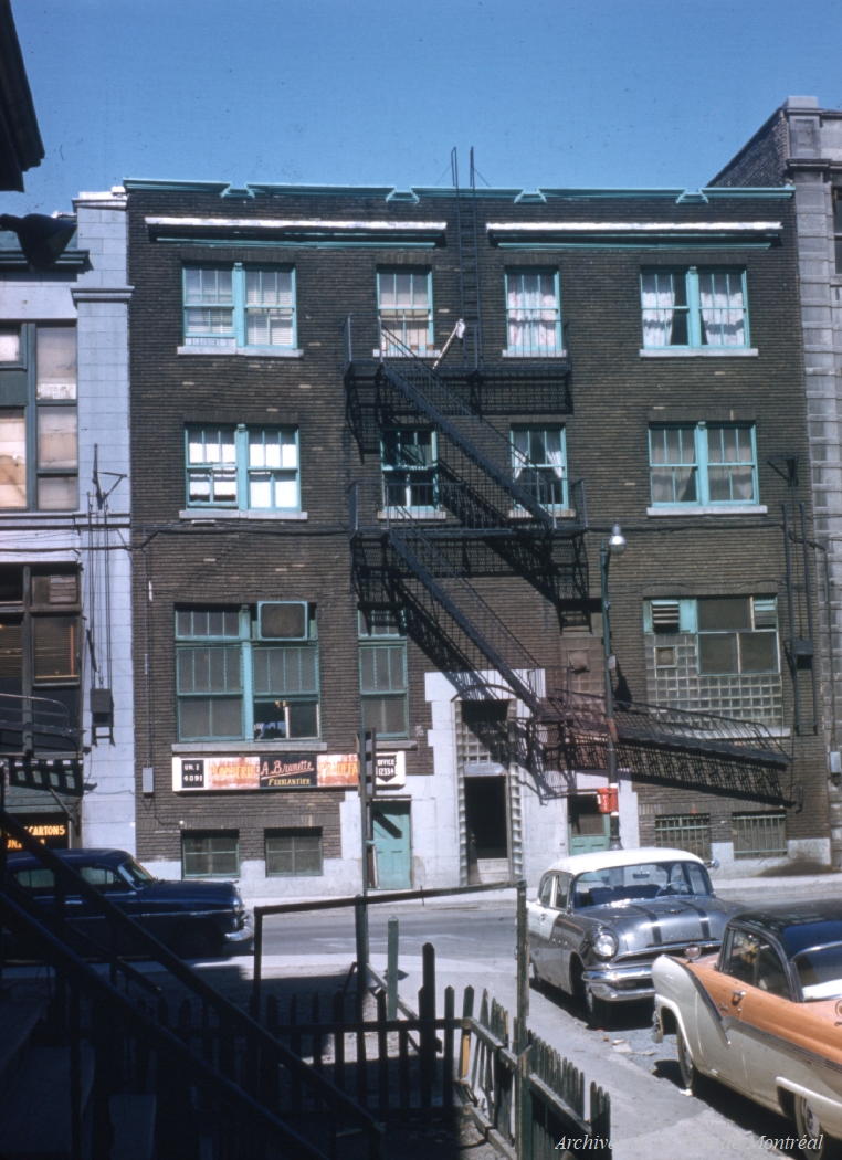 VM097-Y-02-D003B-0157-33.jpg