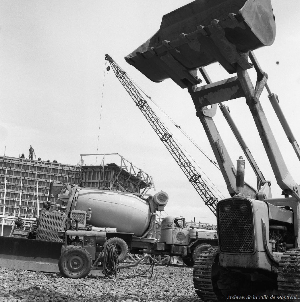 VM105-Y-3_735-001.jpg