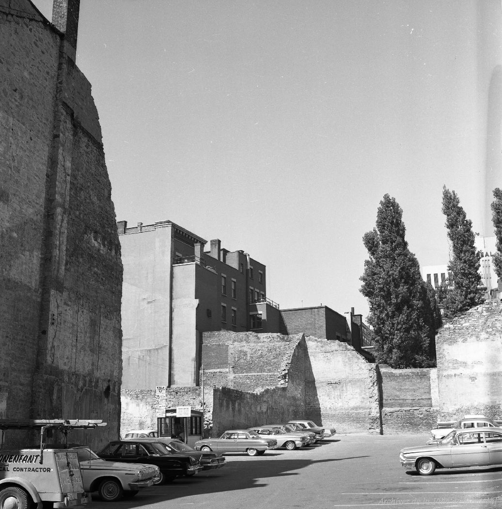 VM94-A0112-005.jpg