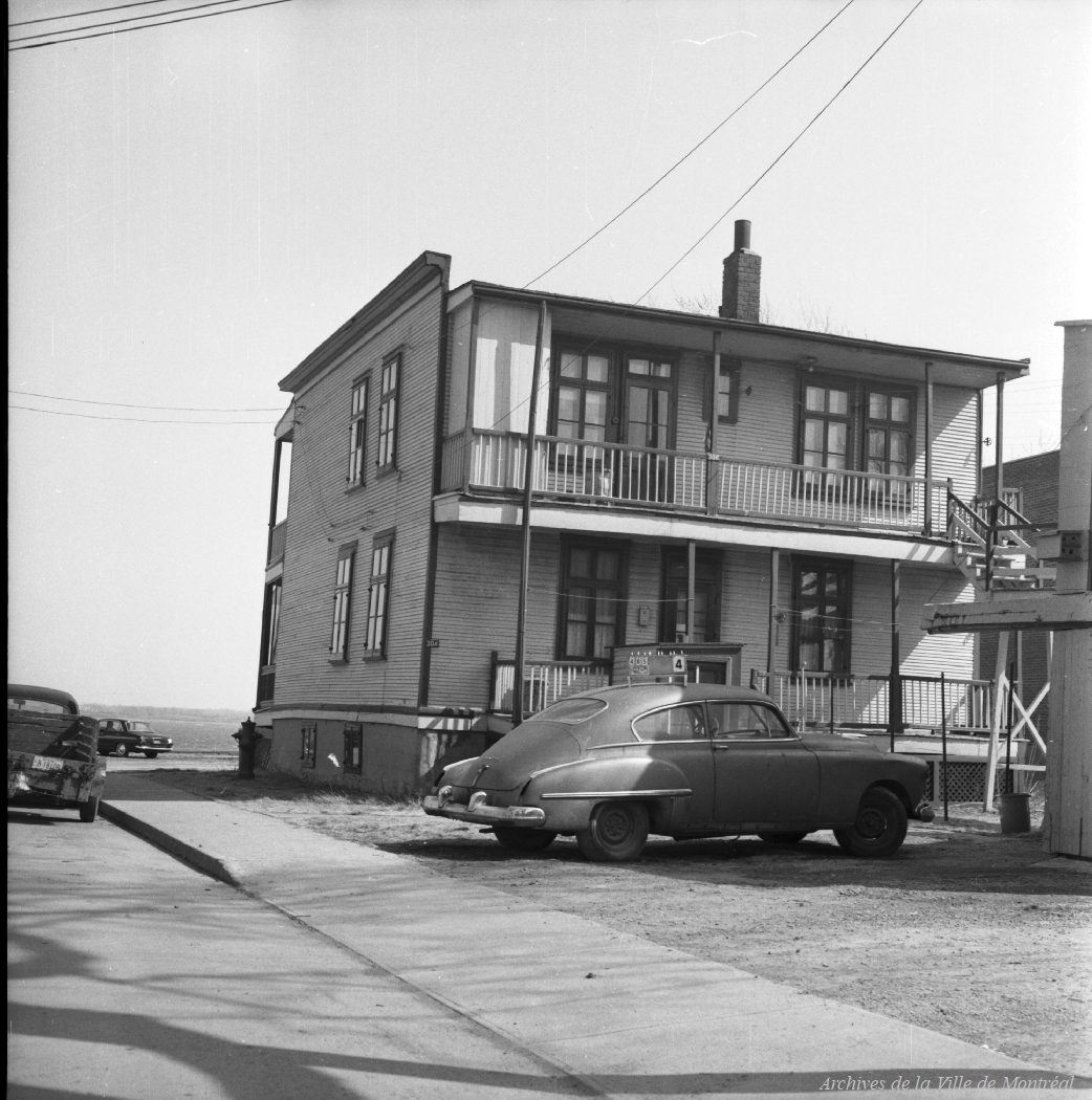 VM94-C0385-203.jpg