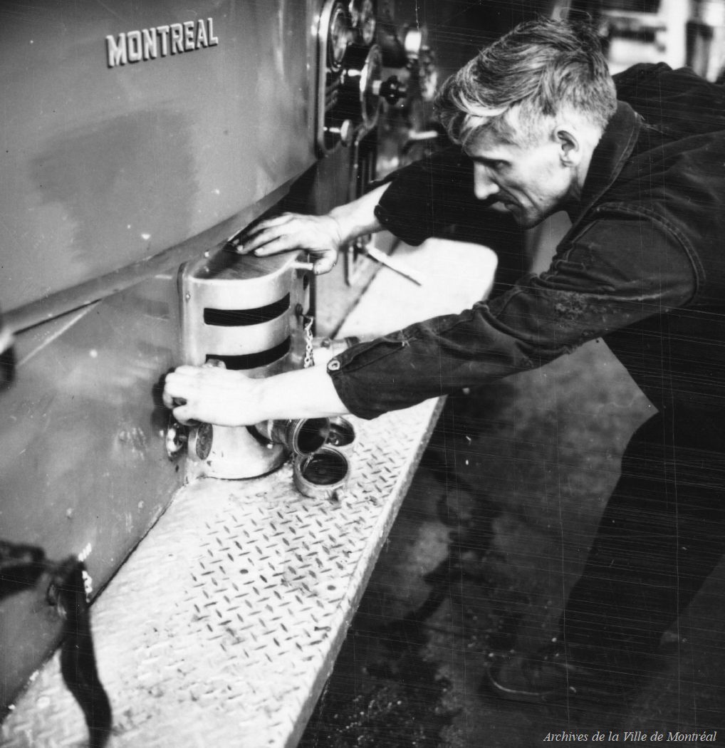 VM94-U0067-037.jpg