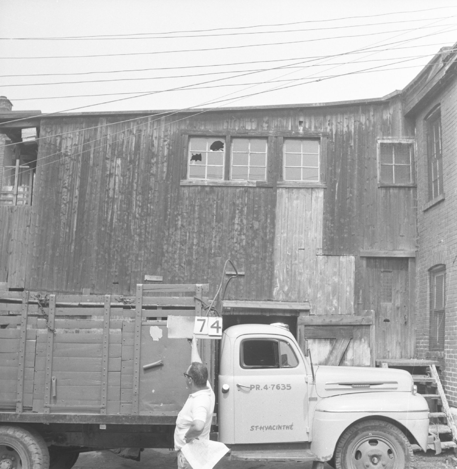 VM94C196-0228.jpg