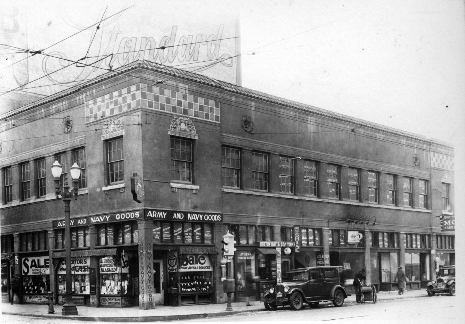 w-burnside-and-fifth-ave-1928.jpg