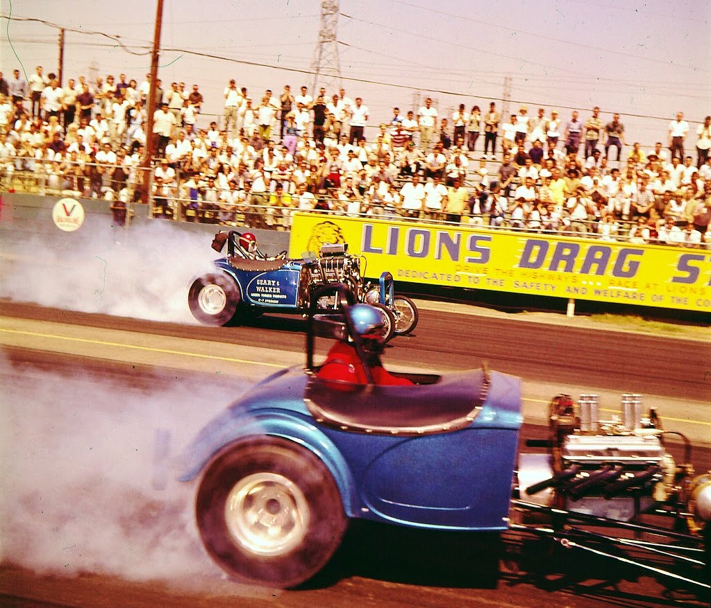 Walker & Geary or Geary & Walker - depending upon which side of the track you were spectating..jpg