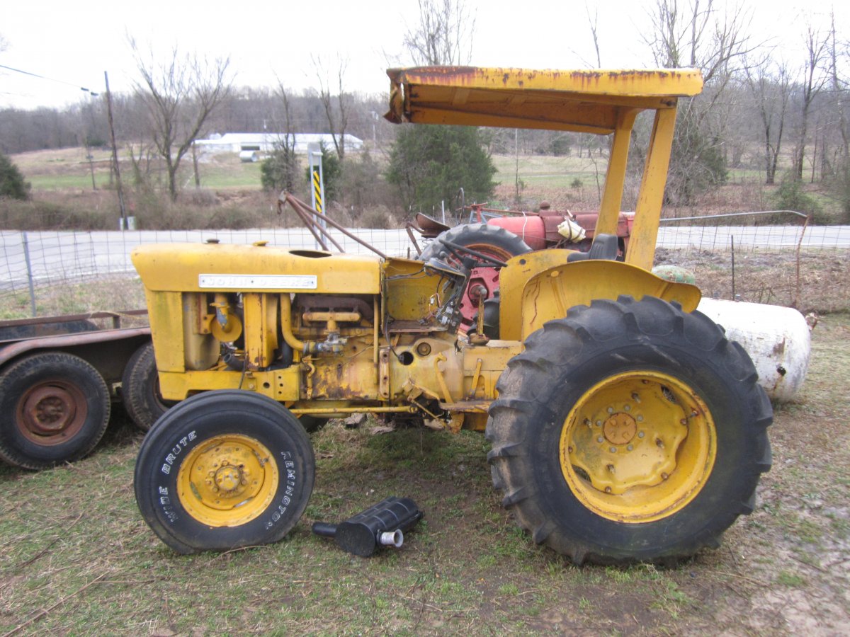 walknig tractors 008.JPG