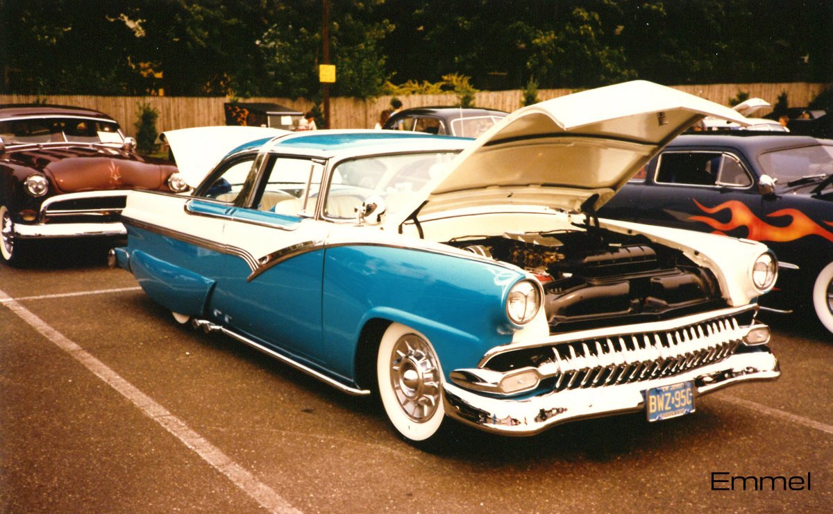 Walt Keifer 56 Ford i demmel.jpg