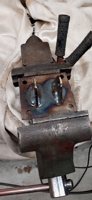 welded bkt.jpg