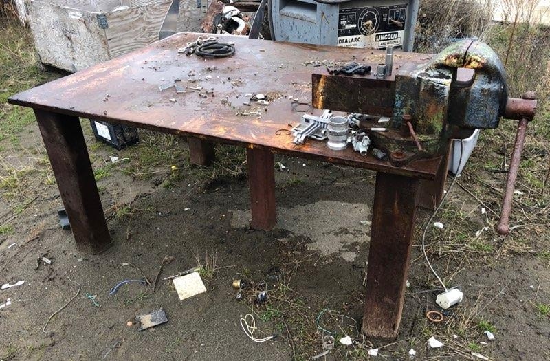 Welding table.jpg