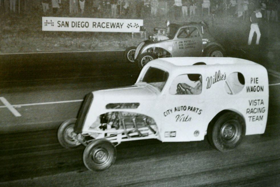 Willie's Pie Wagon.JPG