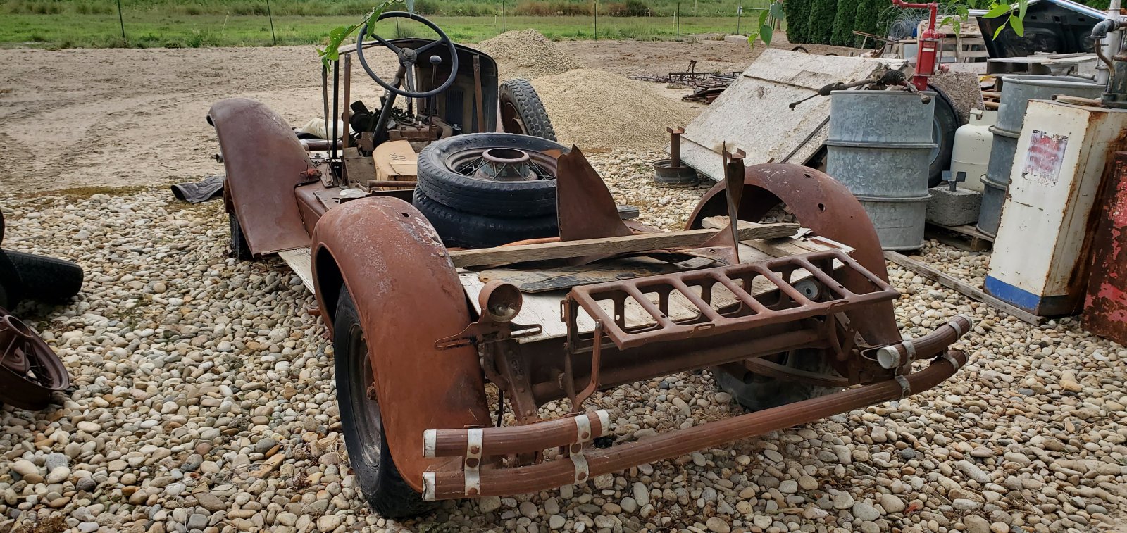 willys frame.jpg