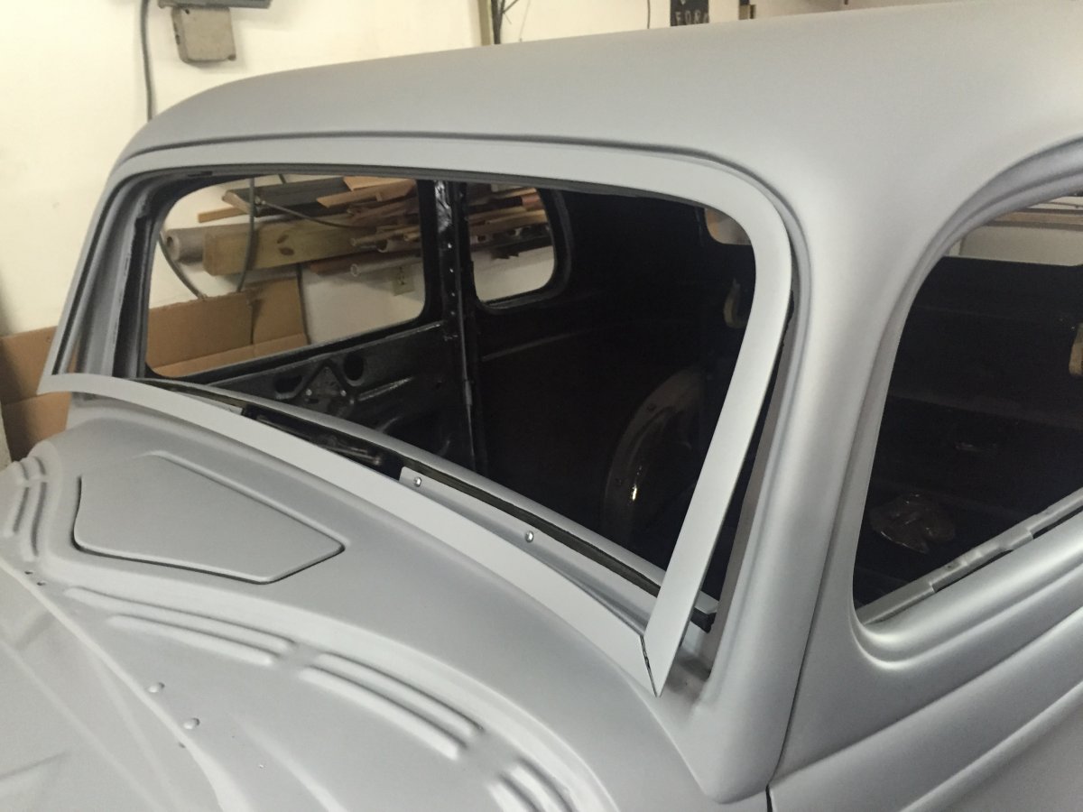 Windsheild Frame-Sissors.JPG