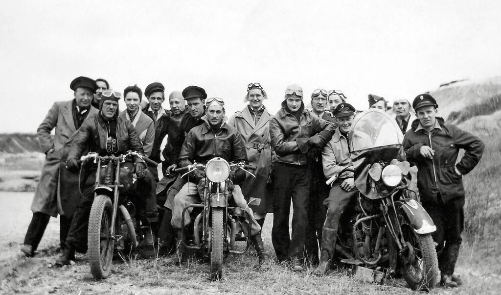 Winnipeg-Roughriders-Motorcycle-Club-1200x705.jpeg