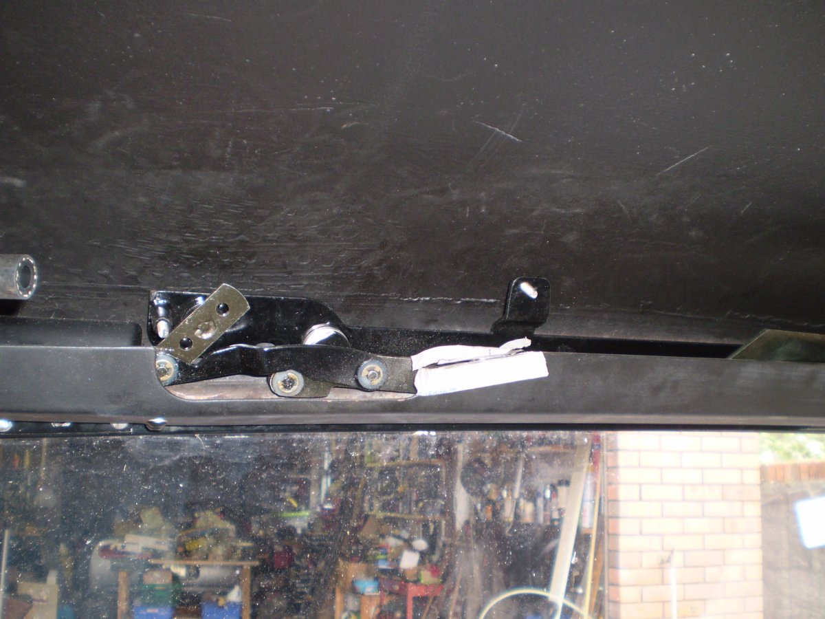 wipers fittind motor 001.JPG