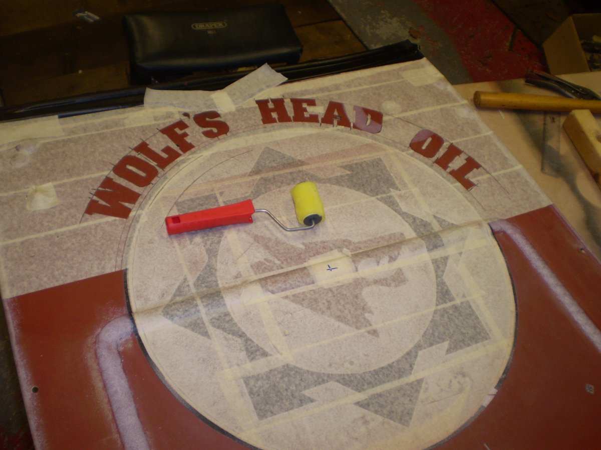 wolfs head stensil and paint 058.JPG
