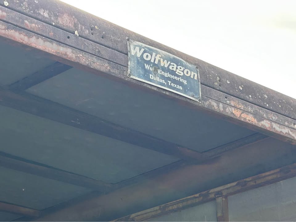 WolfWagon 1.jpg