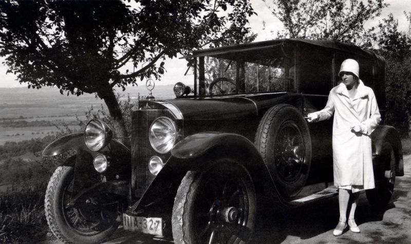 women-automobiles-1920s-2.jpeg
