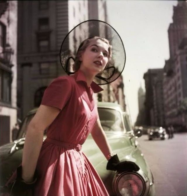 Women in red dresses in the 1950s (3).jpg