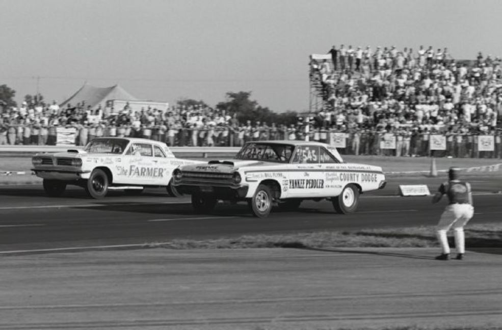 Yankee Peddler vs farmer 1964 nationals.JPG