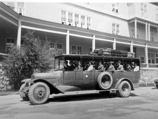 Yellowstone-Buses-Mod50_natl_hotel.jpg