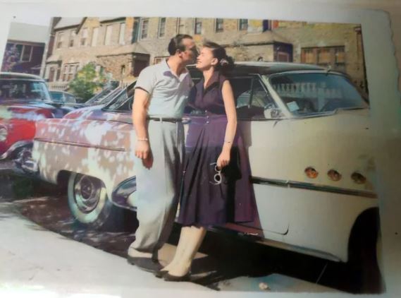 YoungLove2.JPG