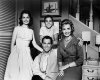 749px-Donna_Reed_Show_Cast_1960.JPG