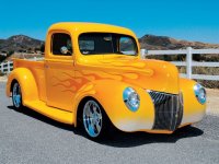 0811clt_01_z+1940_ford_pickup+headlight_view[1].jpg