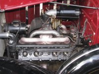 1932PontiacSportCoupe w-V-8Engine 001.jpg