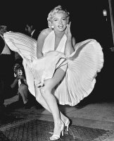 Marilyn_Monroe_photo_pose_Seven_Year_Itch%20(1).jpg