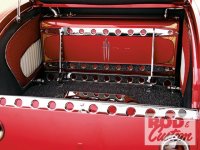 0906rc_04_z+1932_ford_roadster+trunk.jpg