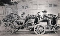 20 CV Victoria (1894-07-22 Paris-Rouen, de Dion #4, 1st) 02.jpg