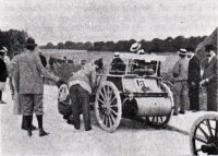 Type A - 6 HP (1897-08-14 Paris-Trouville, de Bertier #13, 9th) 02.jpg