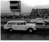 Val Hedworth vs Paul Dilcher 1971 Supernationals Ontario Ca.jpg