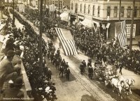 1905_aerial-view-of-theodore-roosevelt-parade-on-sw-3rd-ave.jpg