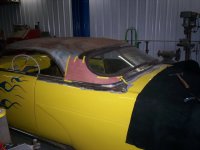 1951 ford rear glass 001.JPG