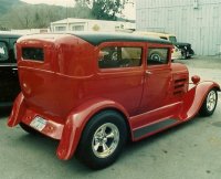 '29 Sedan (600 x 488).jpg