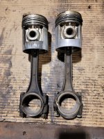 248 piston and connecting rods.jpg