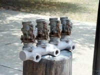 4 carb manifold.jpg